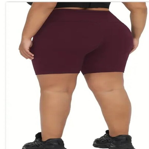 Women Buttery 1X-3X High Waisted Yoga Bike shorts w/pockets 6" Inseam Burgundy - Picture 3 of 6